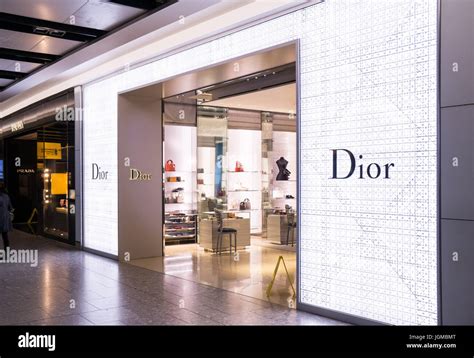 Dior heathrow opening hours